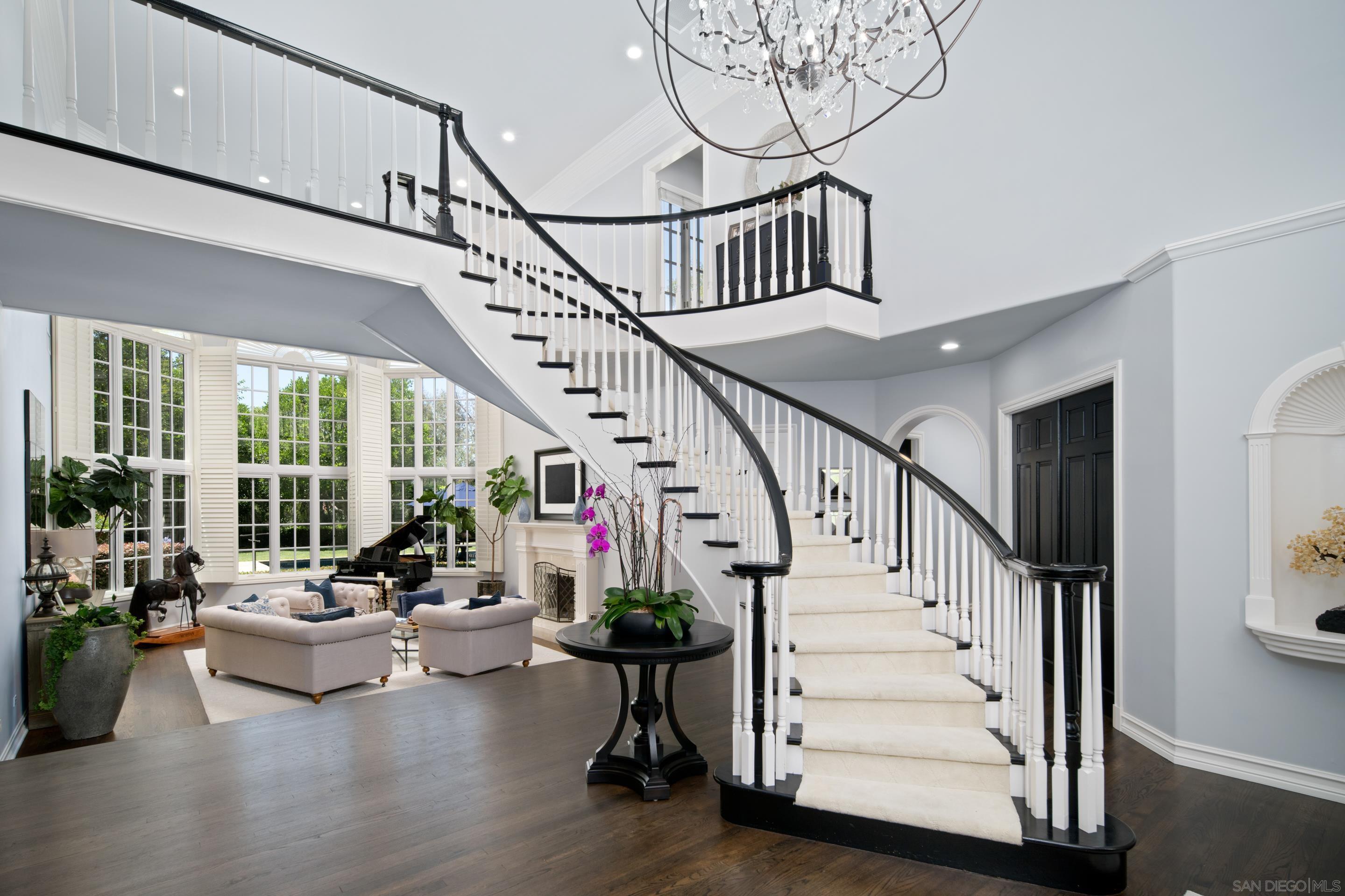 17538 Circa Oriente Rancho Santa Fe, CA 92067 - Photo 3 of 45