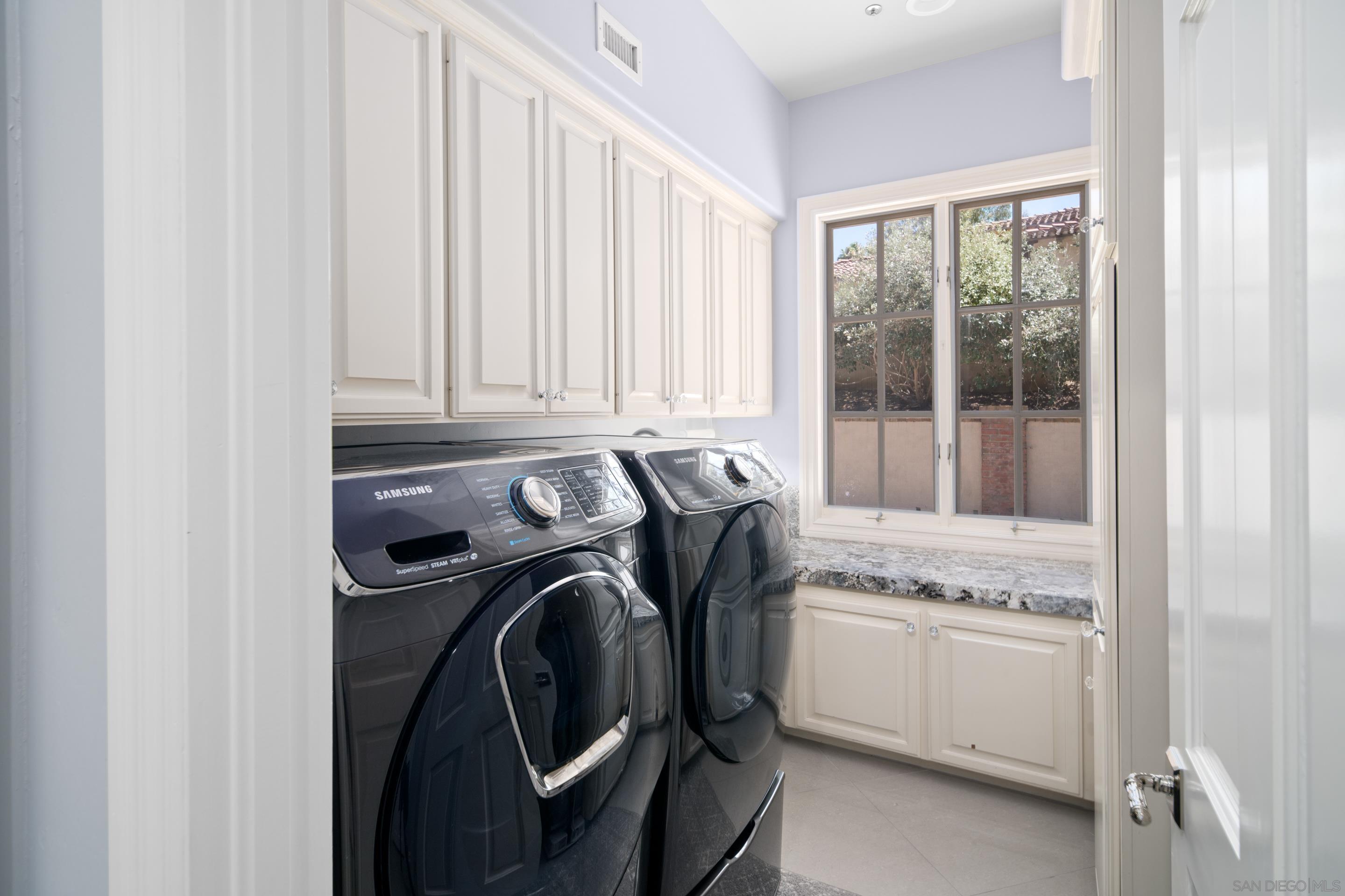 17538 Circa Oriente Rancho Santa Fe, CA 92067 - Photo 33 of 45