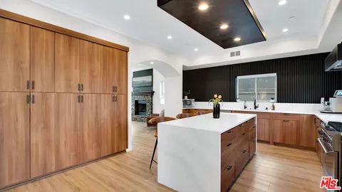 $1,899,999 | 5136 Berryman Avenue, Culver City, CA 90230