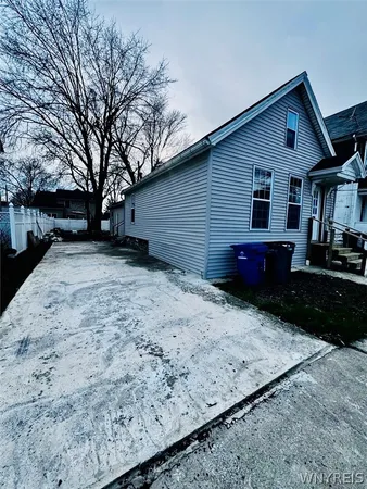 $209,999 | 34 Camp Street, Buffalo, NY 14204