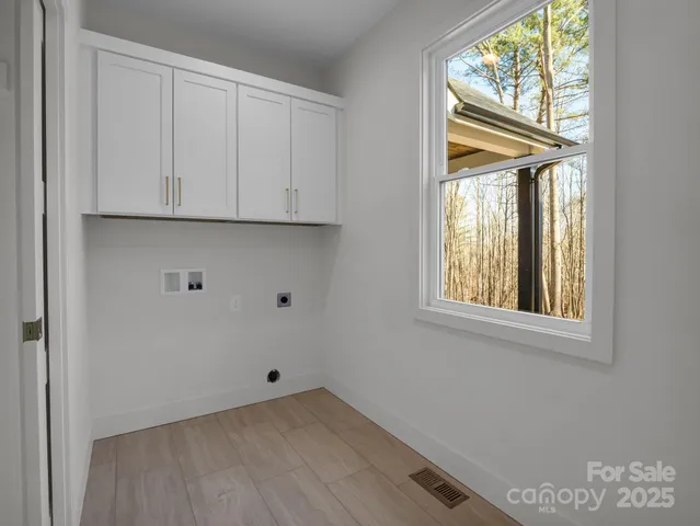 $829,000 | 135 Hilltop Street, Morganton, NC 28655