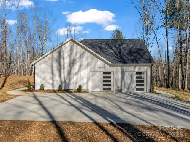 $829,000 | 135 Hilltop Street, Morganton, NC 28655