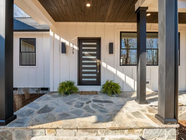 a view of outdoor space