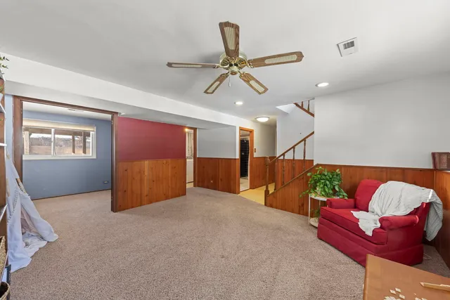 $385,000 | 1922 Cambridge Lane, Wheaton, IL 60189