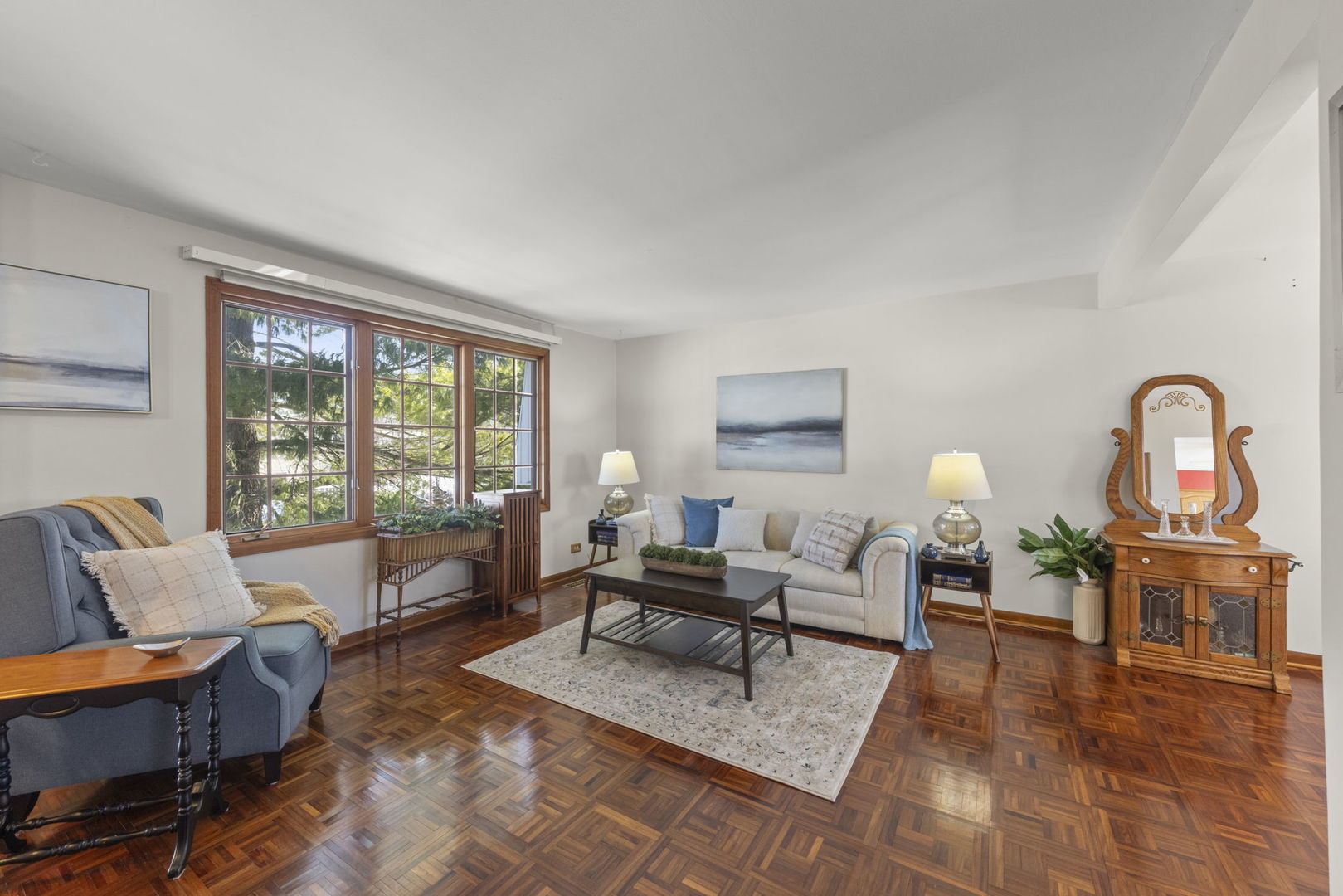 1922 Cambridge Lane Wheaton, IL 60189 - Photo 2 of 22