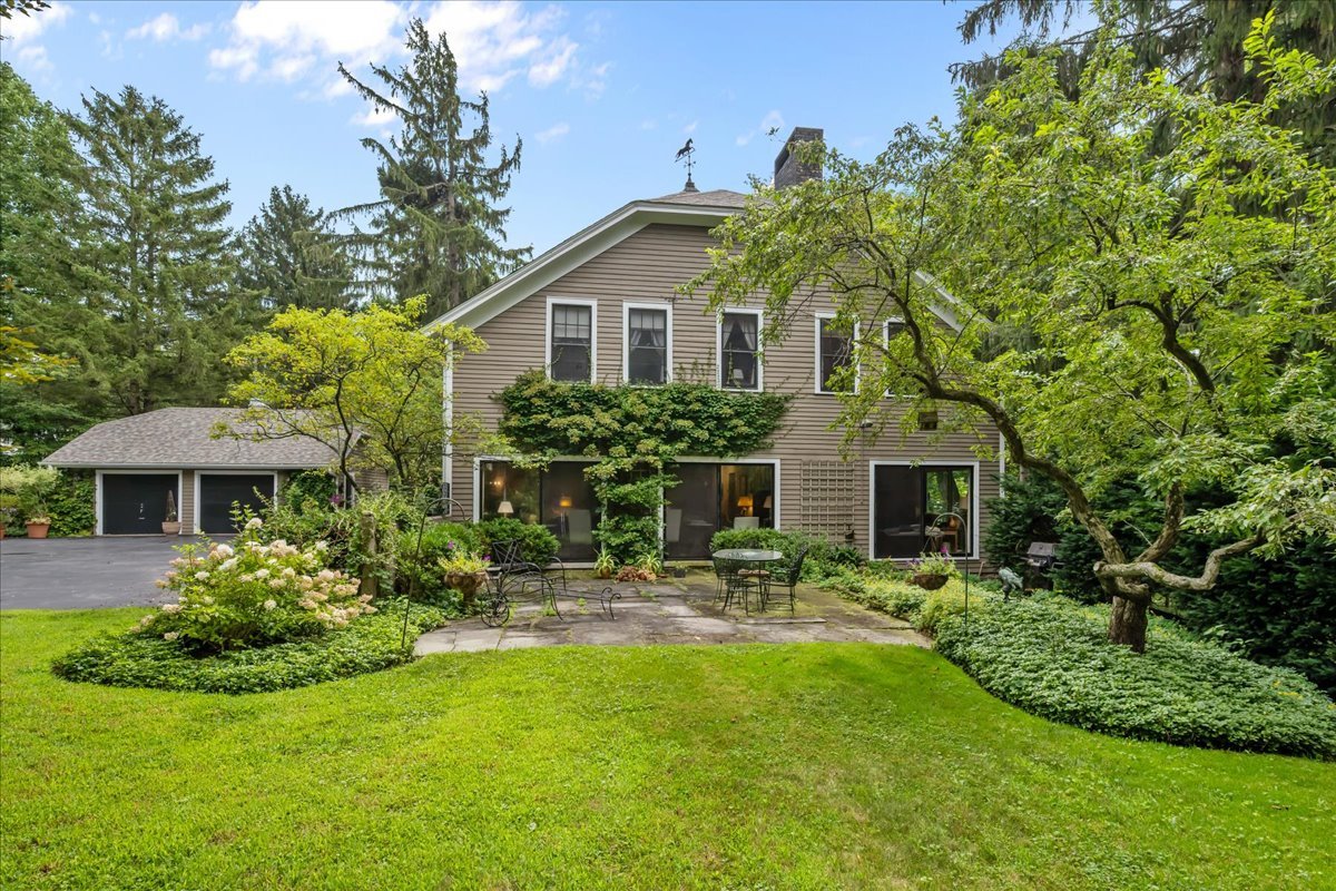 Undisclosed Address Lake Forest, IL 60045 - Photo 7 of 44 Gallery Image 7