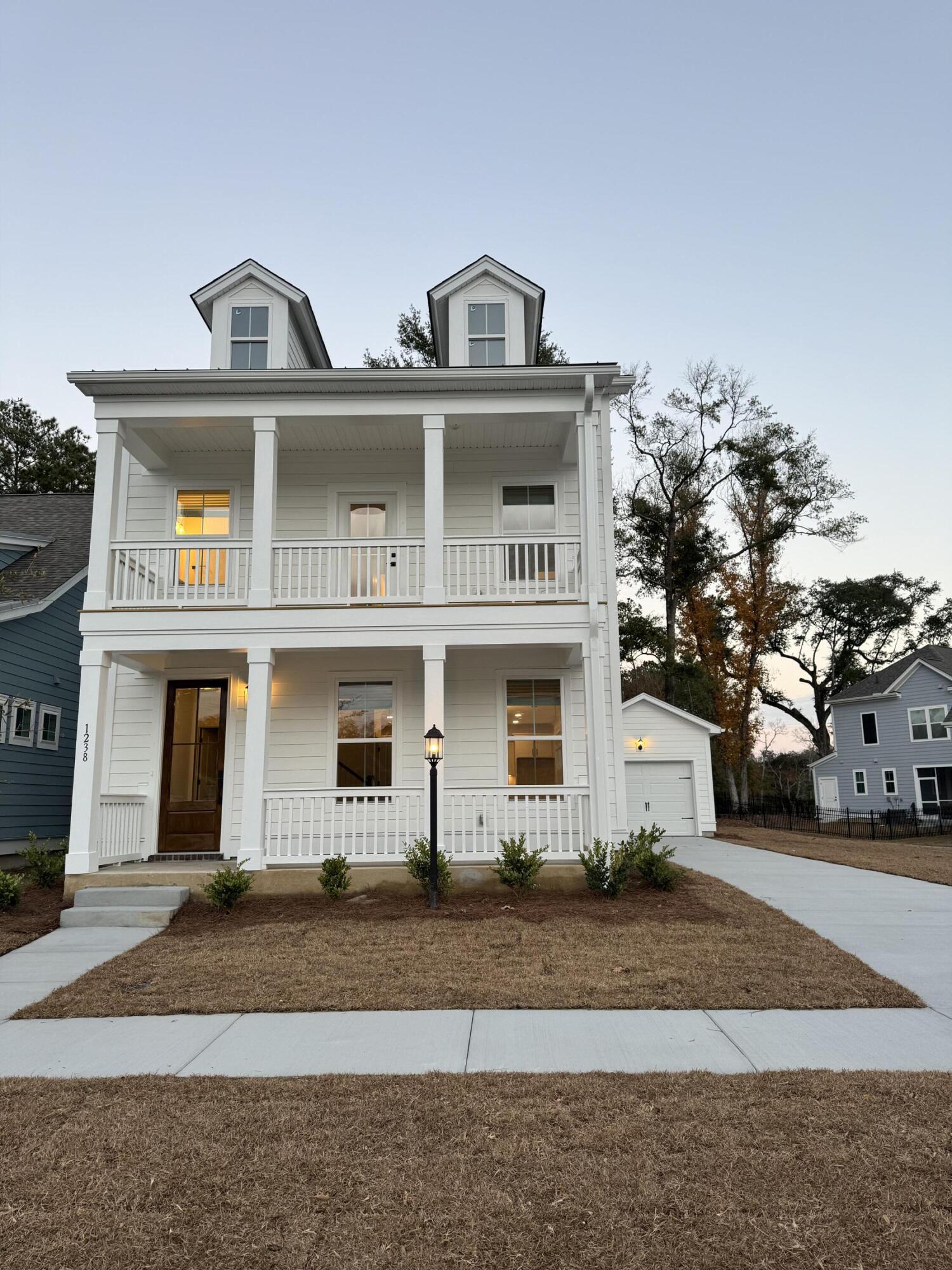 1238 Crooked Oak Road Charleston, SC 29492 - Photo 2 of 4 F274F693-BE89-4AD7-BD94-44B26EED33A0