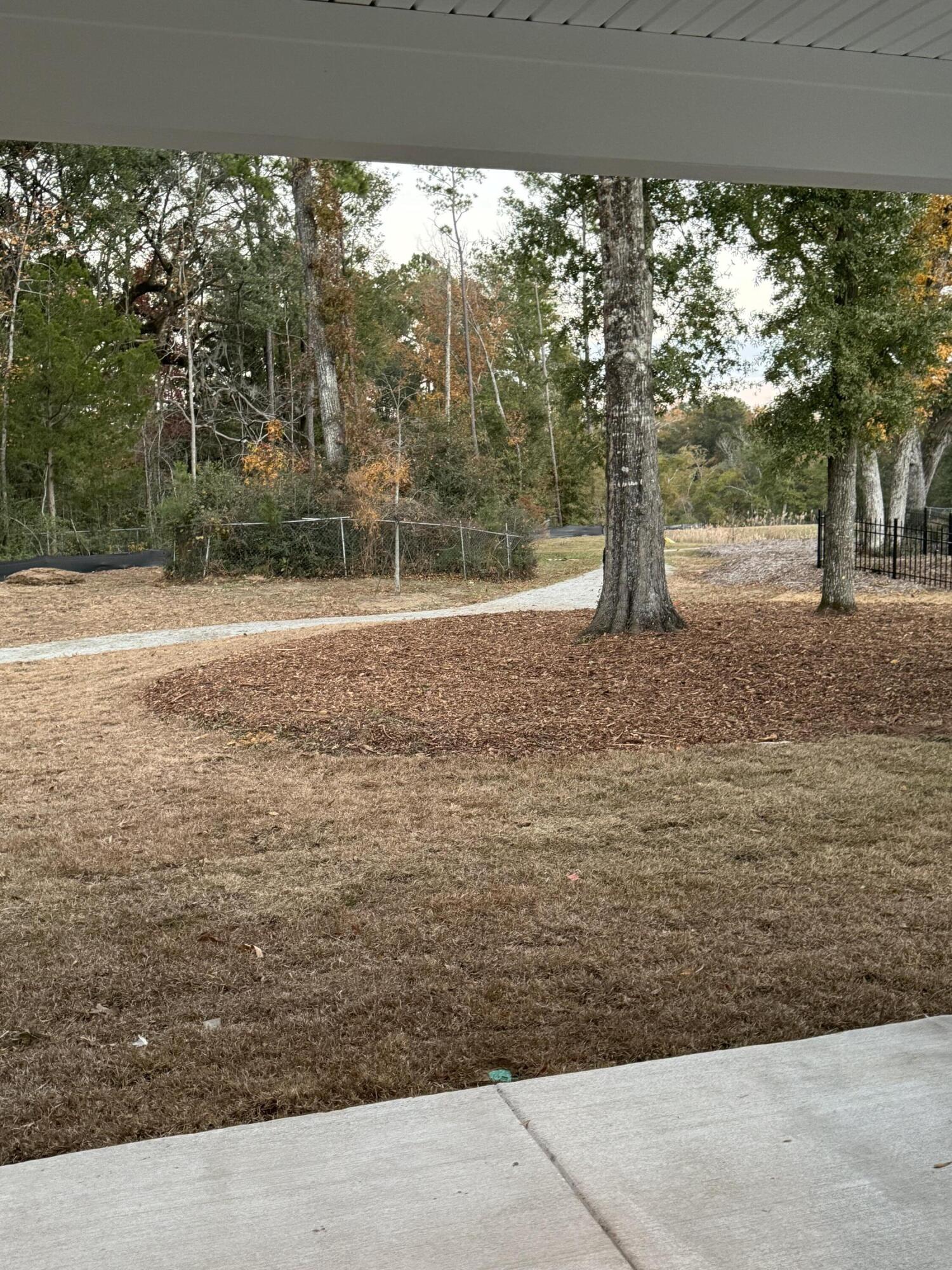 1238 Crooked Oak Road Charleston, SC 29492 - Photo 4 of 4 B14B85E7-8AFC-4F78-8204-E260F1F80660