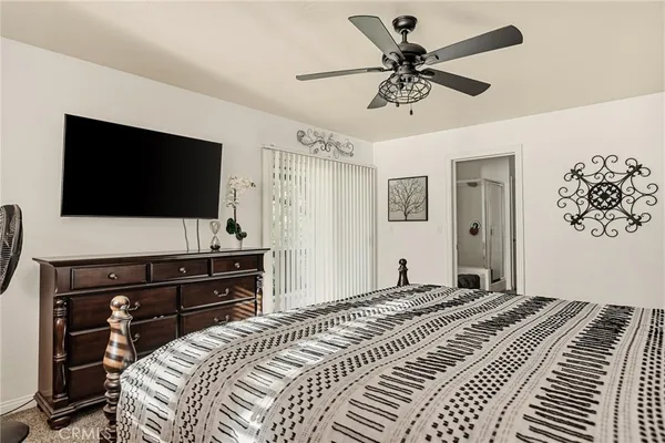 $469,000 | 30701 Knoll View Drive, Running Springs, CA 92382