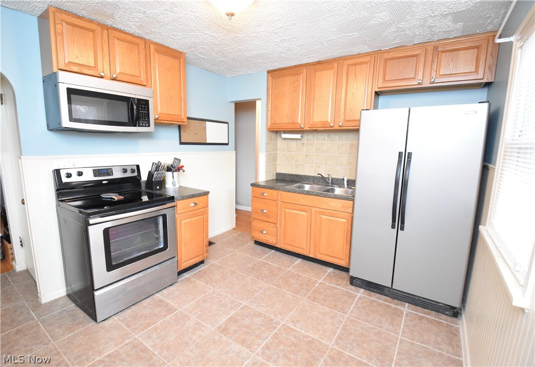 3041 15th Street Northwest Canton, OH 44708 - Photo 9 of 27