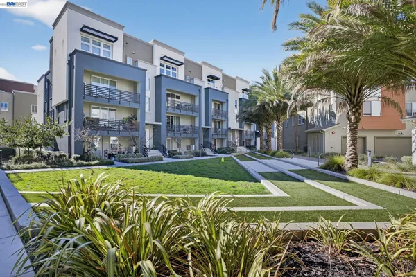 $899,000 | 5425 Melissa Lane, Unit 221, Dublin, CA 94568