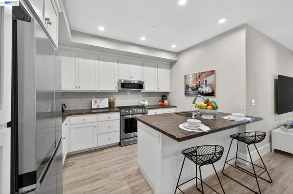 $899,000 | 5425 Melissa Lane, Unit 221, Dublin, CA 94568