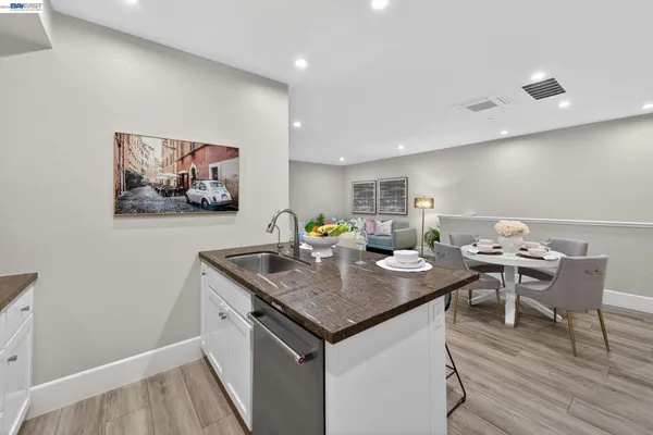 $899,000 | 5425 Melissa Lane, Unit 221, Dublin, CA 94568