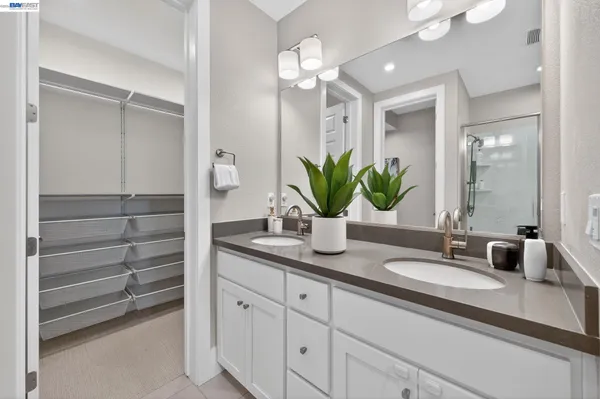 $899,000 | 5425 Melissa Lane, Unit 221, Dublin, CA 94568