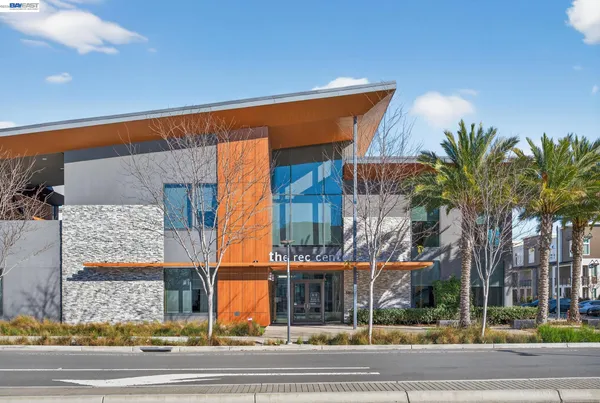 $899,000 | 5425 Melissa Lane, Unit 221, Dublin, CA 94568