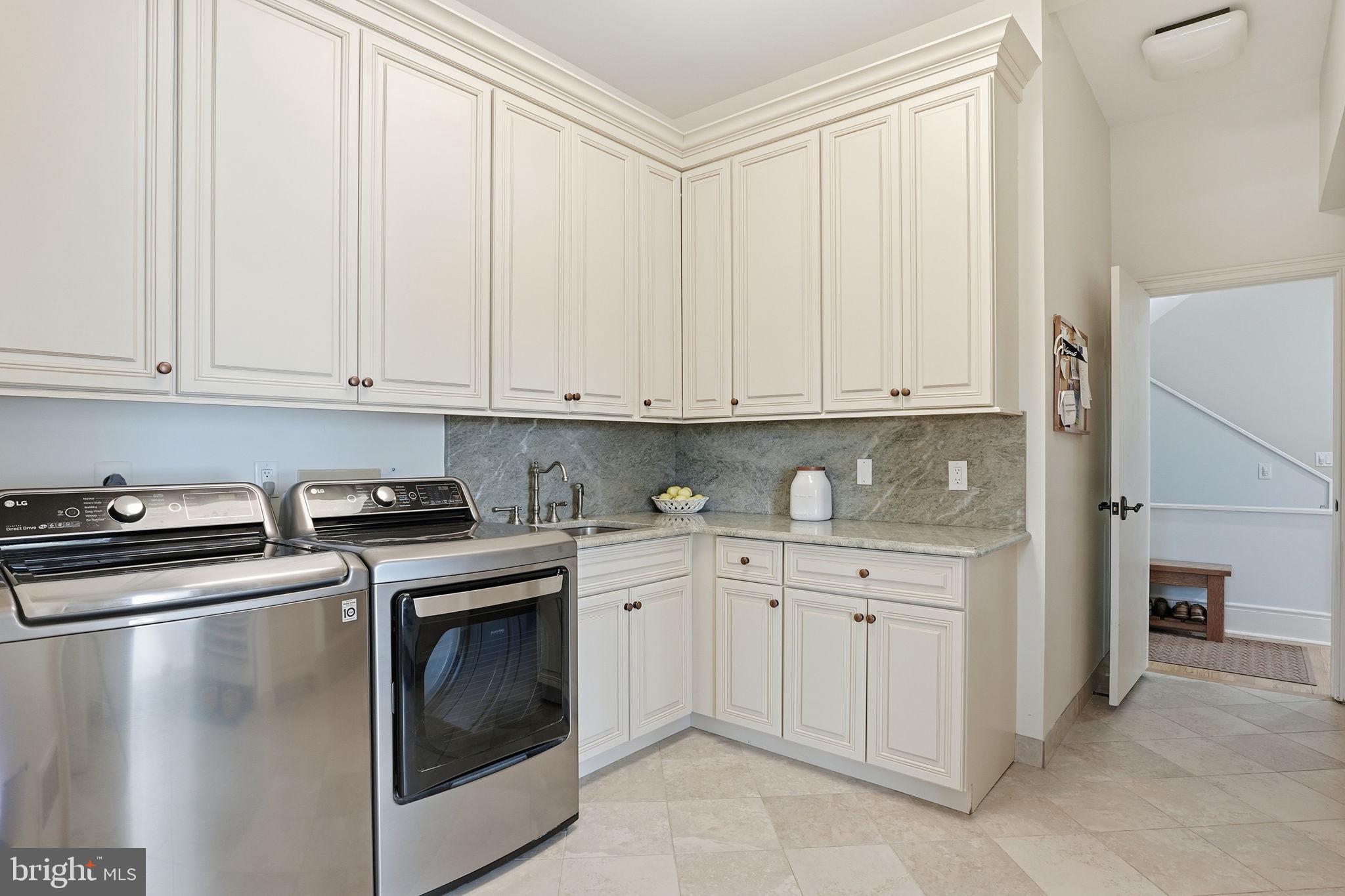 11940 River Road Potomac, MD 20854 - Photo 31 of 75 King-sized Laundry Room