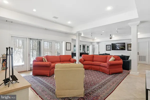 $4,000,000 | 11940 River Road, Potomac, MD 20854