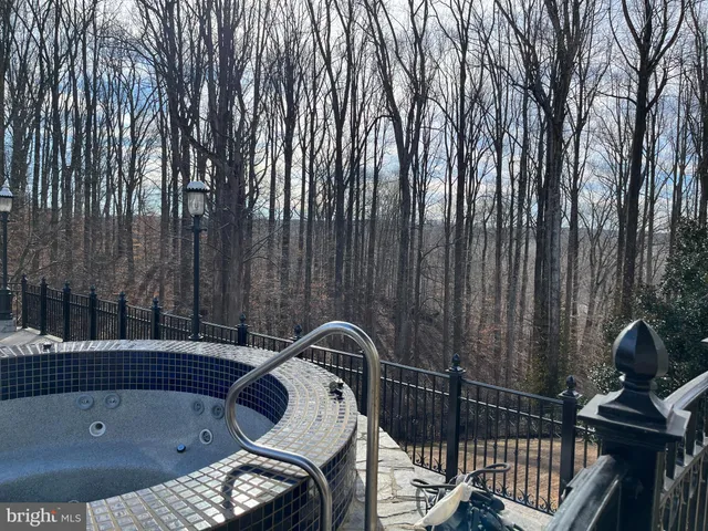 $4,000,000 | 11940 River Road, Potomac, MD 20854