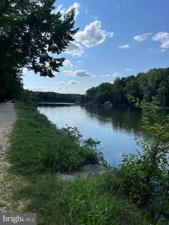 $4,000,000 | 11940 River Road, Potomac, MD 20854