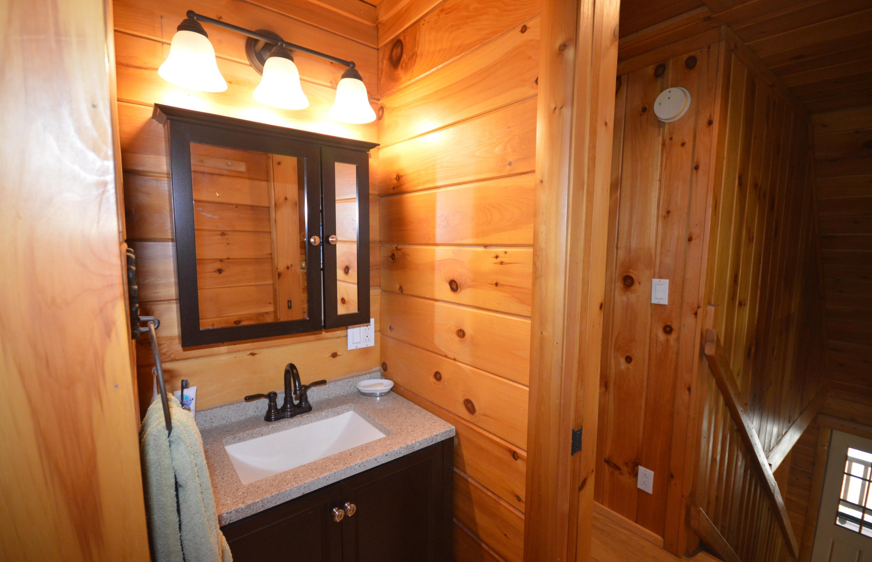 213 Mills Road Exeter, ME 04435 - Photo 22 of 41 2nd Fl oor bath