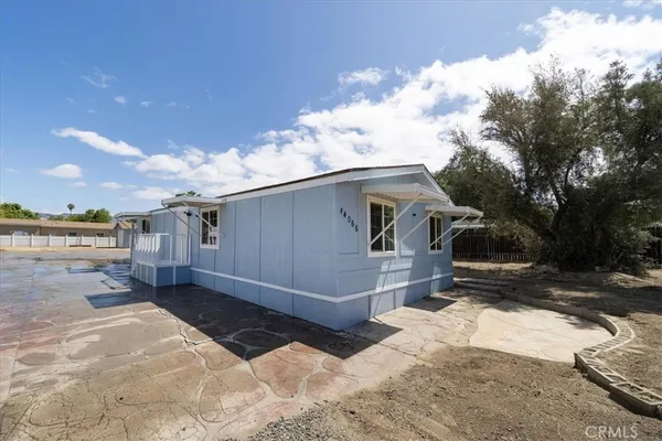$390,000 | 44066 Acacia Avenue, Hemet, CA 92544
