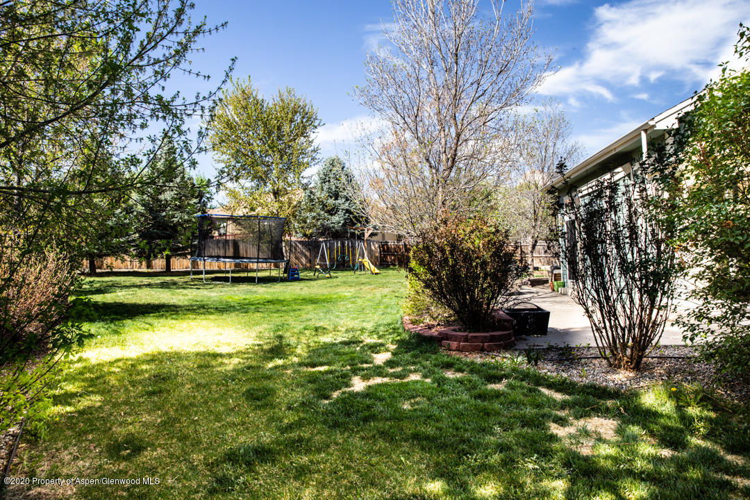 30 Ridge View Place Parachute, CO 81635 - Photo 12 of 14 Backyard