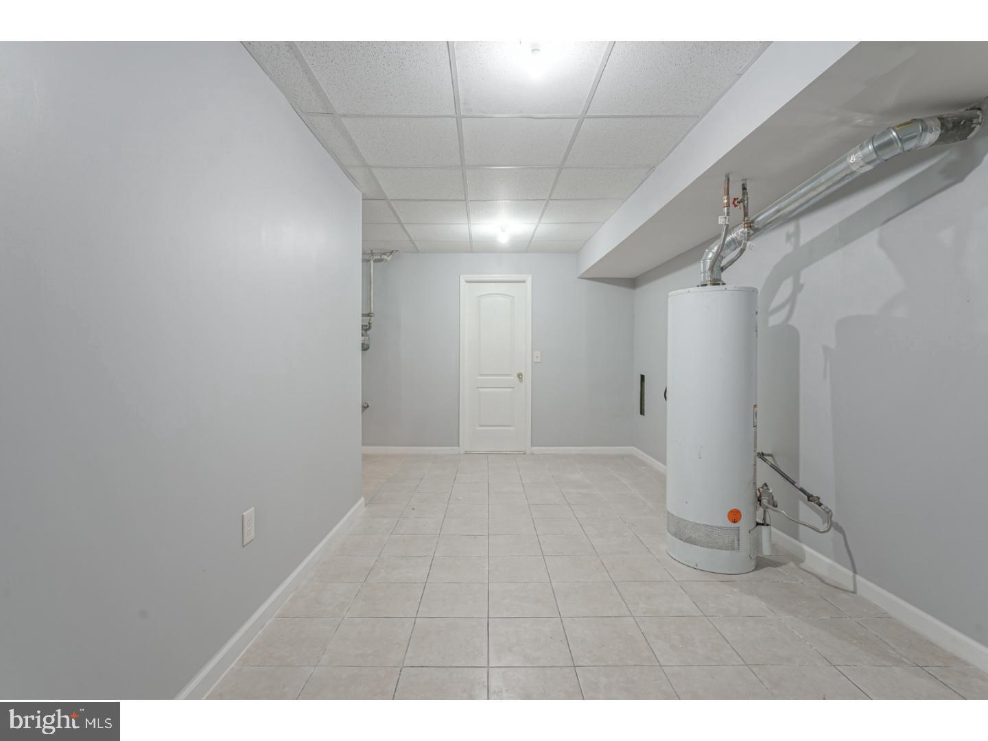 2118 South Lambert Street Philadelphia, PA 19145 - Photo 16 of 24