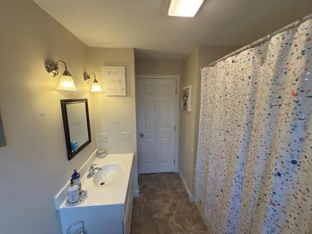 $310,000 | 128 South Taylor Road, Mount Vernon, ME 04352