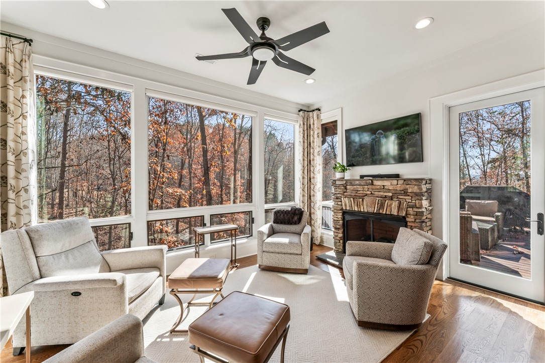 805 Top Ridge Drive Sunset, SC 29685 - Photo 16 of 46