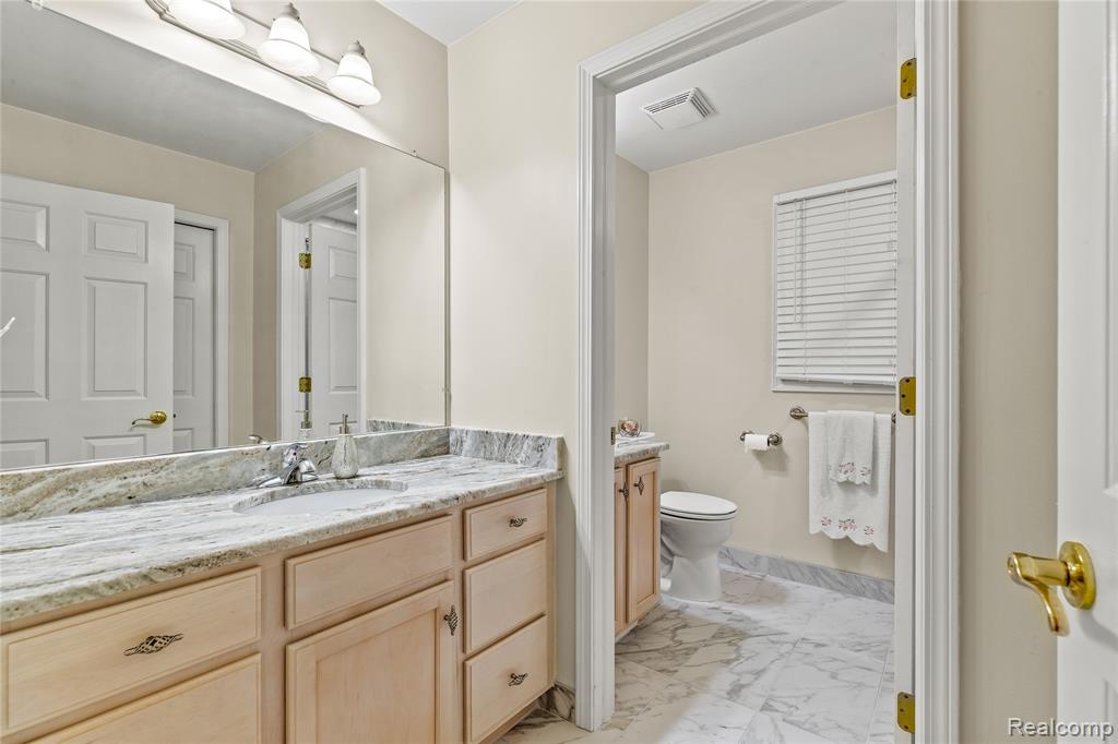 3918 Kaeleaf Road Lake Orion, MI 48360 - Photo 23 of 51