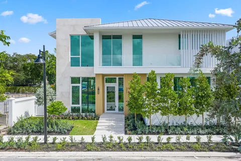 $4,800,000 | 330 Grove Place, Delray Beach, FL 33444