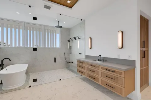 $4,800,000 | 330 Grove Place, Delray Beach, FL 33444