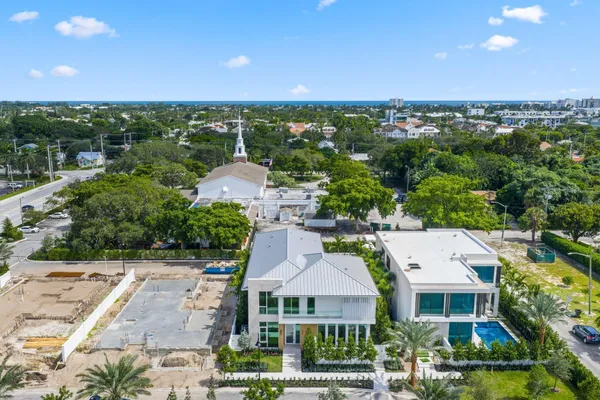 $4,800,000 | 330 Grove Place, Delray Beach, FL 33444