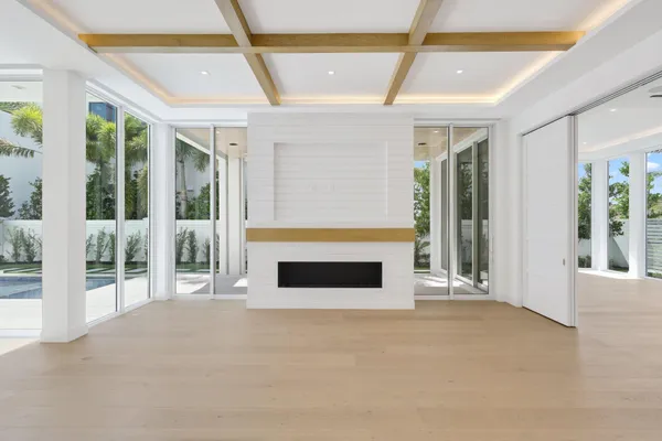 $4,800,000 | 330 Grove Place, Delray Beach, FL 33444