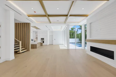 $4,800,000 | 330 Grove Place, Delray Beach, FL 33444