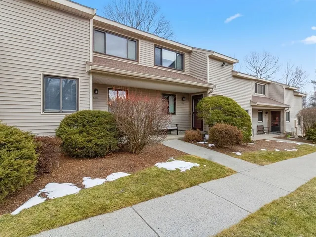 $369,000 | 134 Highwood Drive, Unit 134, Franklin, MA 02038
