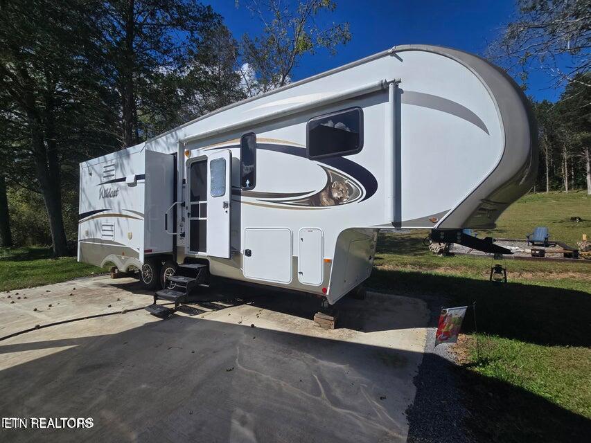 20377 Wilderness Road Rose Hill, VA 24281 - Photo 6 of 49 20251014002629710476000000-o