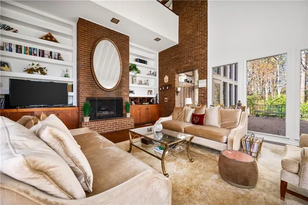 $539,900 | 144 Hickory Road, Natchitoches, LA 71457