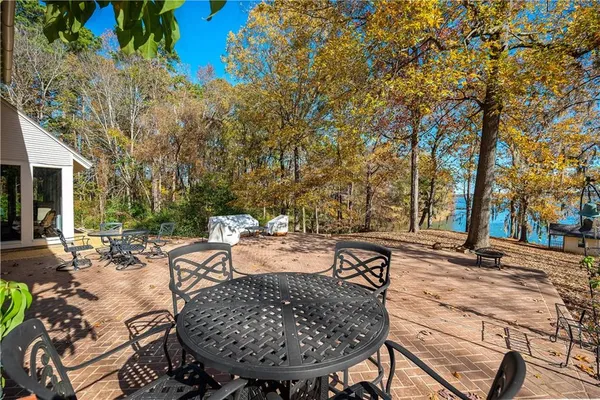 $539,900 | 144 Hickory Road, Natchitoches, LA 71457