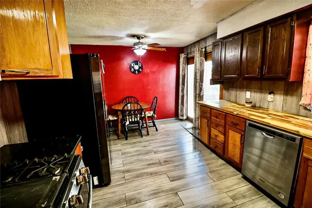 $149,900 | 7012 Kentucky Avenue, Raytown, MO 64133