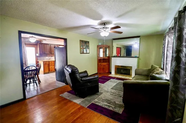 $149,900 | 7012 Kentucky Avenue, Raytown, MO 64133