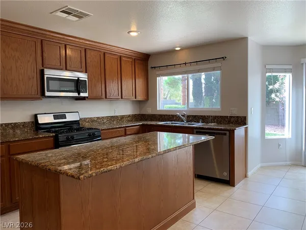 $3,100 | 294 Powerbilt Avenue, Las Vegas, NV 89148