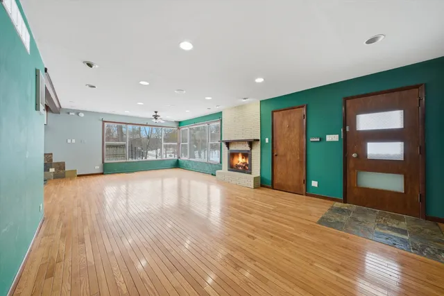 $155,000 | 22939 Sherman Road, Steger, IL 60475