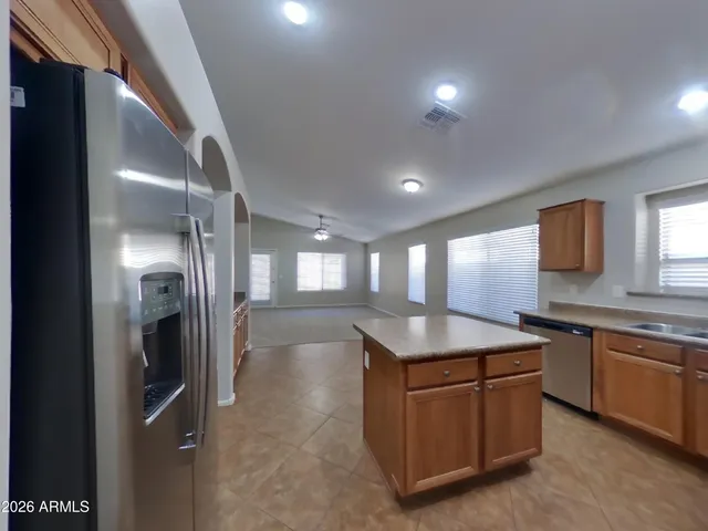 $1,999 | 4012 South 56th Avenue, Phoenix, AZ 85043