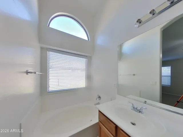 $1,999 | 4012 South 56th Avenue, Phoenix, AZ 85043