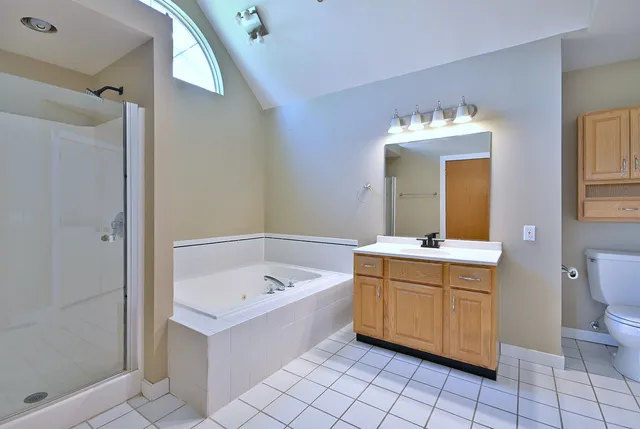 $330,000 | 506 East Rennesoy Drive, Newark, IL 60541