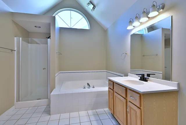 $330,000 | 506 East Rennesoy Drive, Newark, IL 60541