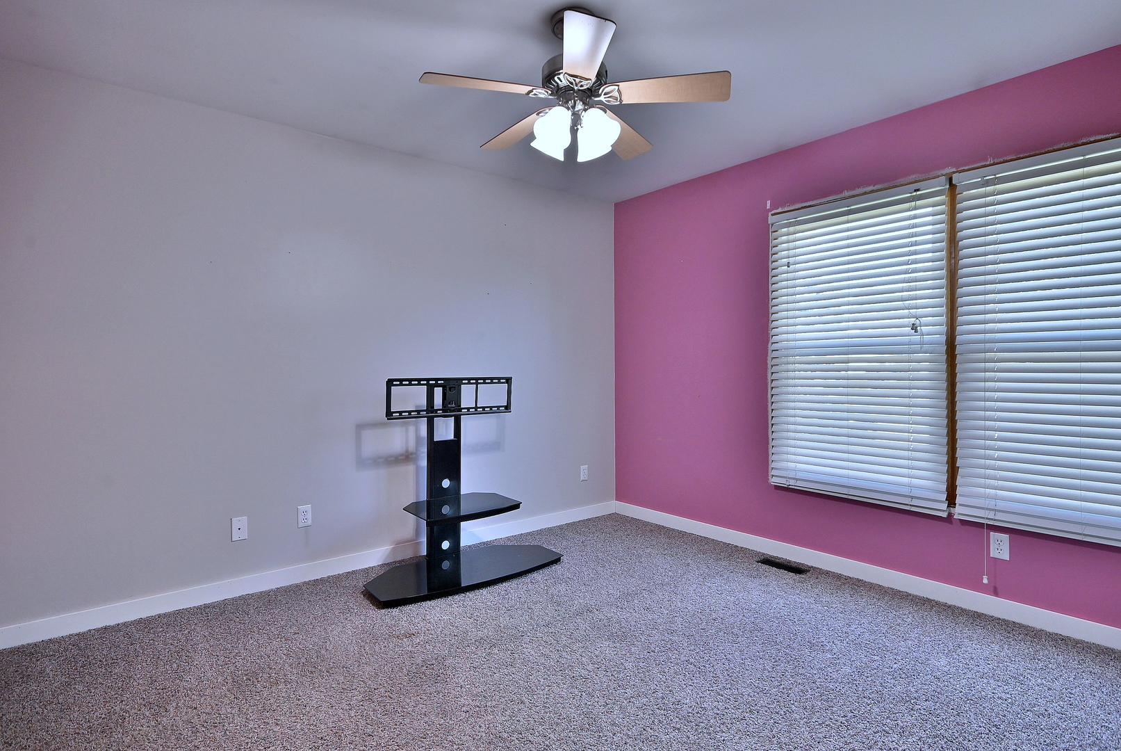 506 East Rennesoy Drive Newark, IL 60541 - Photo 20 of 37