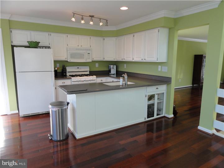 84 Andover Court Chesterbrook, PA 19087 - Photo 5 of 21 Kitchen