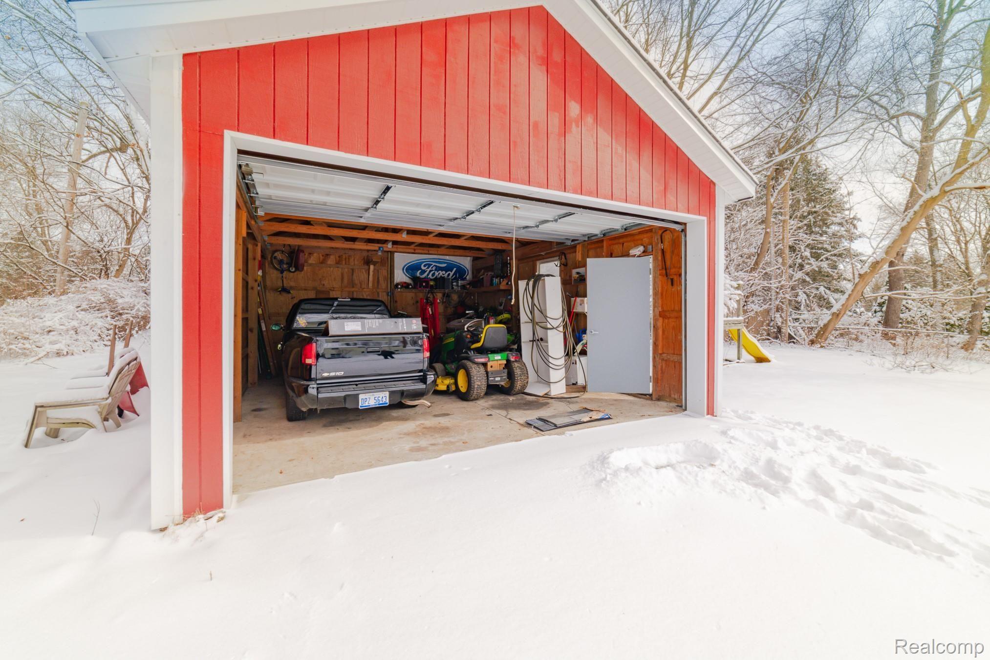 5595 Orion Road Rochester, MI 48306 - Photo 40 of 44 5595 Orion Rd-38.jpg
